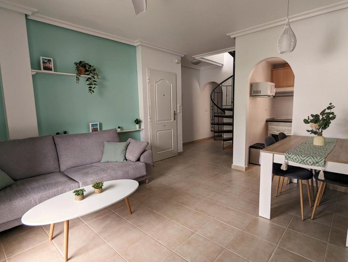 Apartamento Las Palmeras - Con Terraza, Barbacoa, Aire Acondicionado Y A 250M De La Playa! ロス・アルカサレス エクステリア 写真
